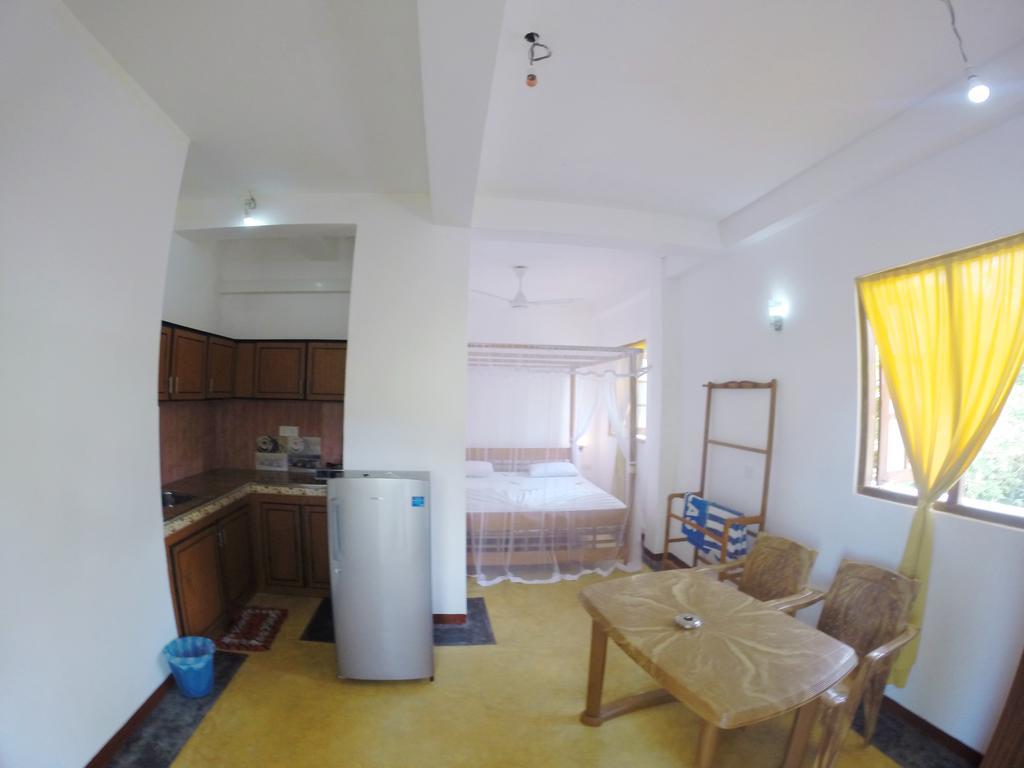 Hopson Resort And Apartment Unawatuna Room photo